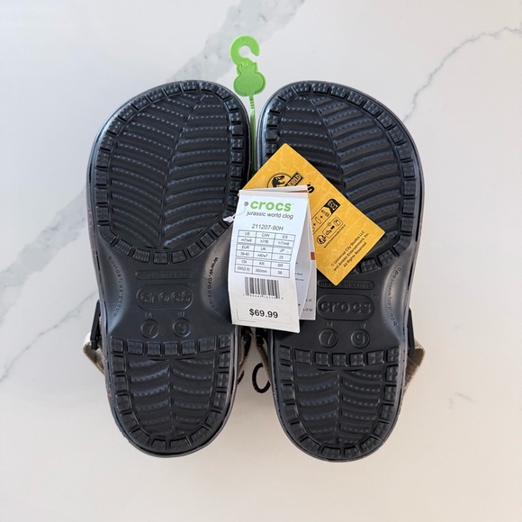 NWT CROCS Jurassic World Classic Clog J6 / M7/W9 Beige Orange Black Red Dinosaur - Picture 7 of 7